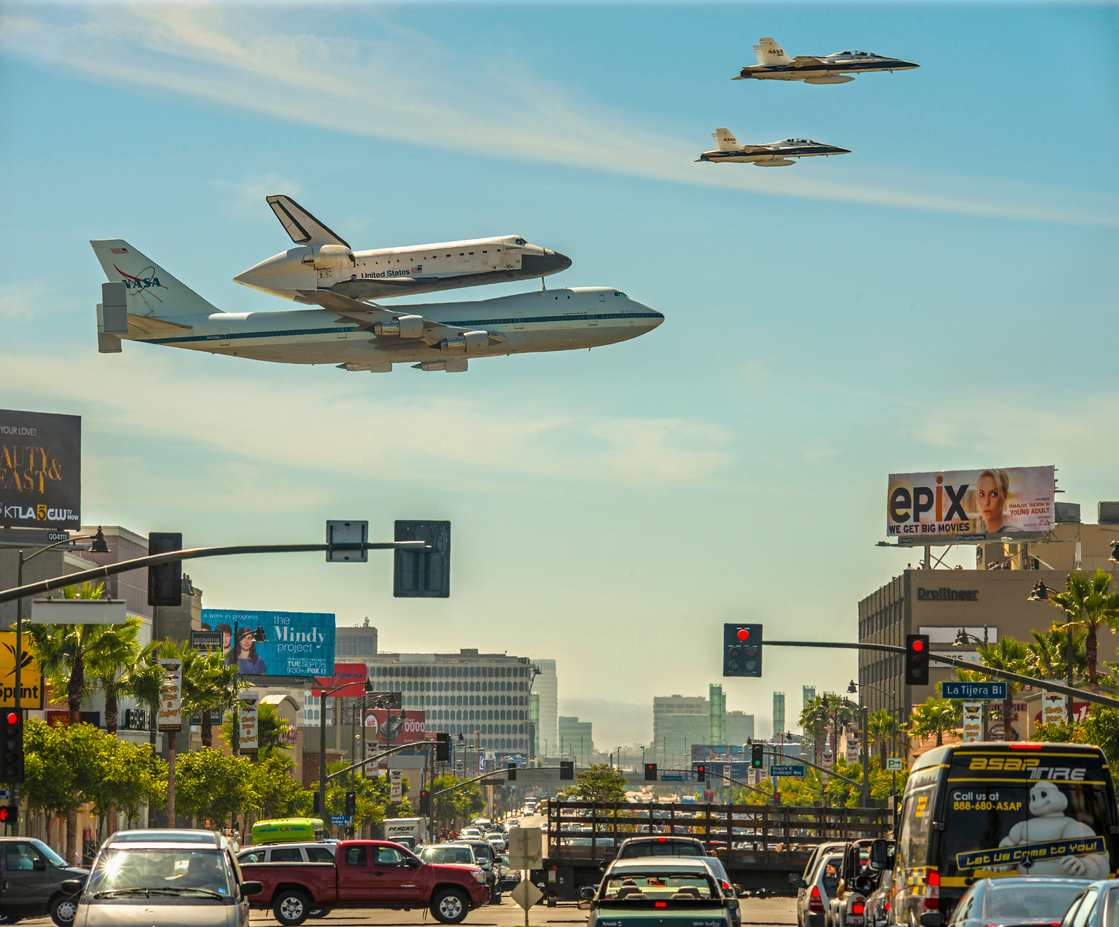 A Space Shuttle Over Los Angeles