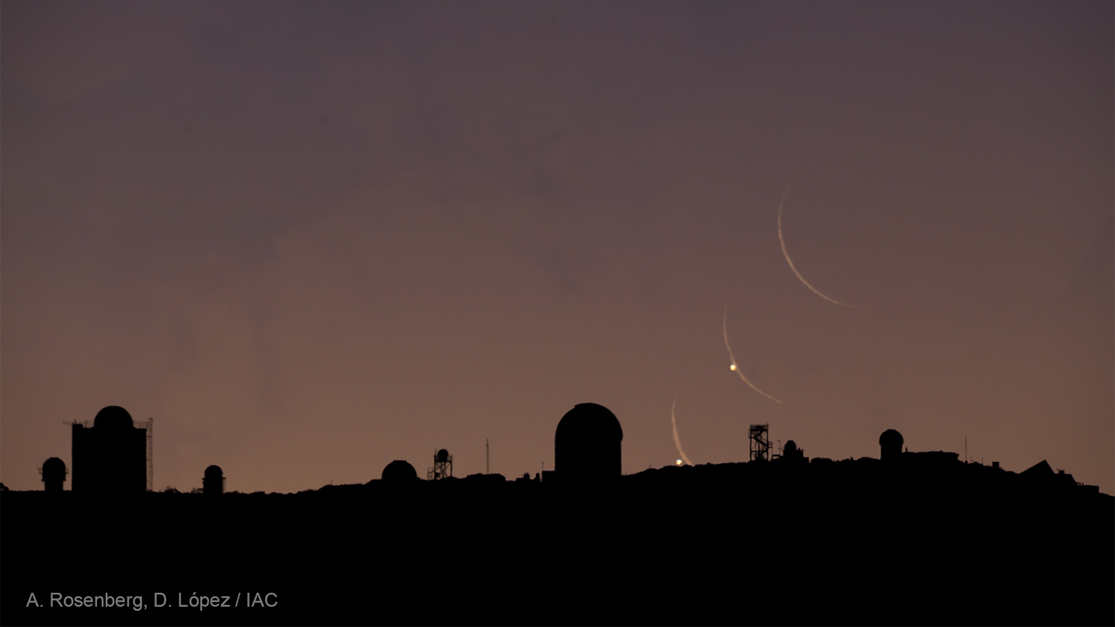 Full Venus and Crescent Moon Rise
