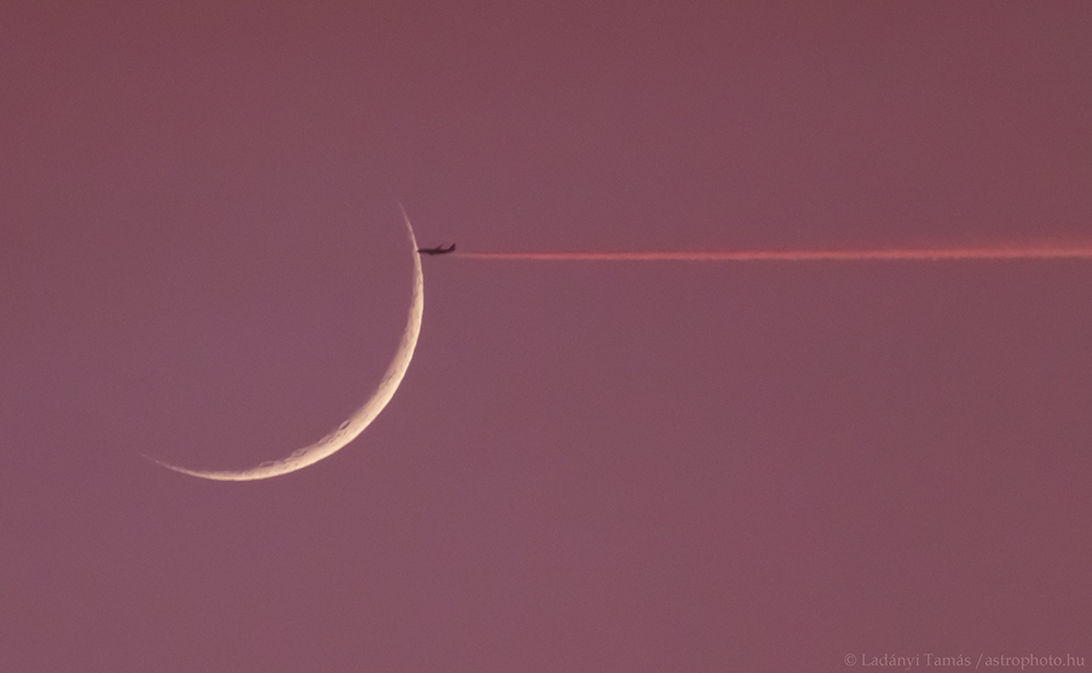 Fly Me to the Moon
