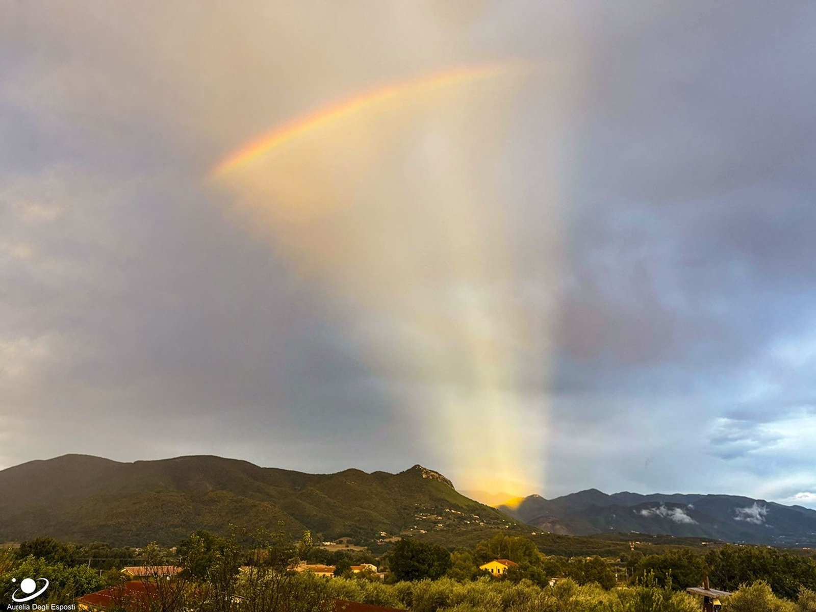 An Anticrepuscular Rainbow Fan