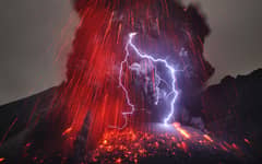 Preview of Sakurajima Volcano with Lightning