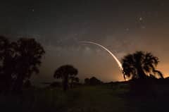 Preview of Falcon 9 and Milky Way