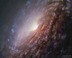 Preview of In the Center of Spiral Galaxy NGC 5033