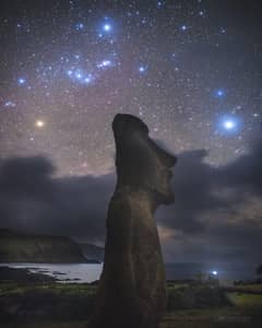 Preview of Orion above Easter Island