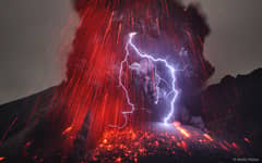 Preview of Sakurajima Volcano with Lightning