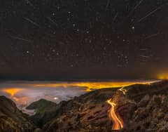 Preview of Meteors, Comet, and Big Dipper over La Palma
