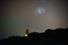Preview of Comet Leonard behind JWST Launch Plume