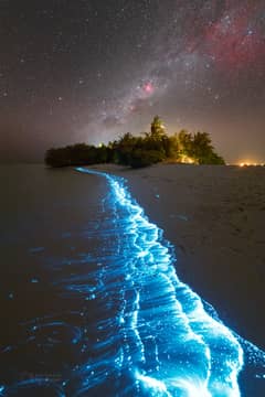 Preview of Milky Way over a Turquoise Wonderland