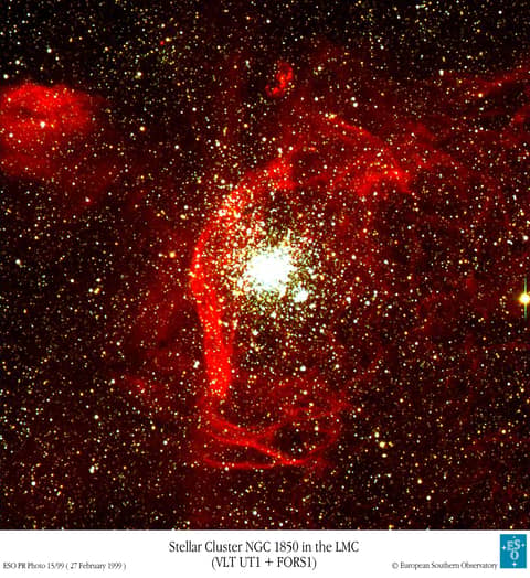 NGC 1850: Gas Clouds and Star Clusters