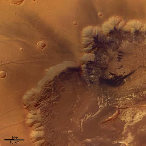 Melas Chasma