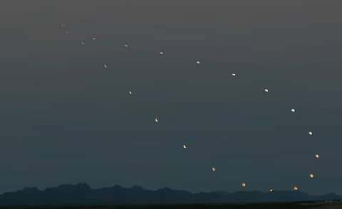 Analemma of the Moon