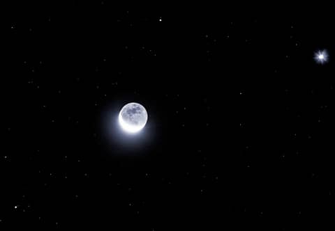 Bright Planets, Crescent Moon