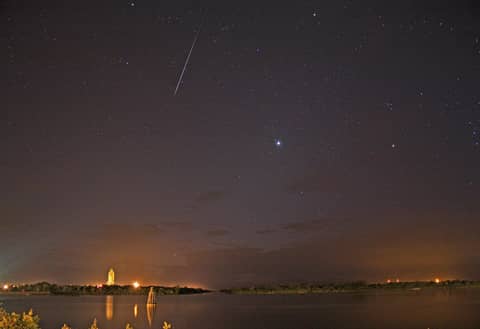 Shuttle and Meteor
