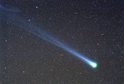 Comet Hyakutake Passes the Earth