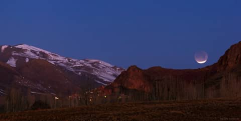 Eclipsed Moon in the Morning