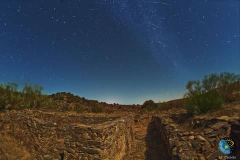 Draconid Meteors Over Spain