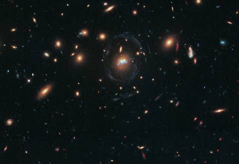A Blue Bridge of Stars between Cluster Galaxies