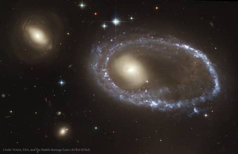Ring Galaxy AM 0644-741 from Hubble