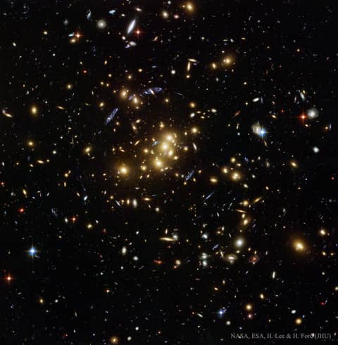 Giant Cluster Bends, Breaks Images
