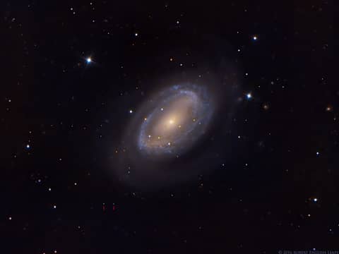 The Easterbunny Comes to NGC 4725