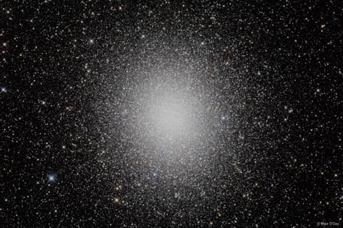 Star Cluster Omega Centauri in HDR