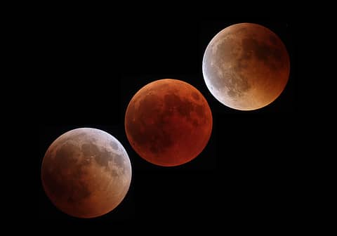 Central Lunar Eclipse