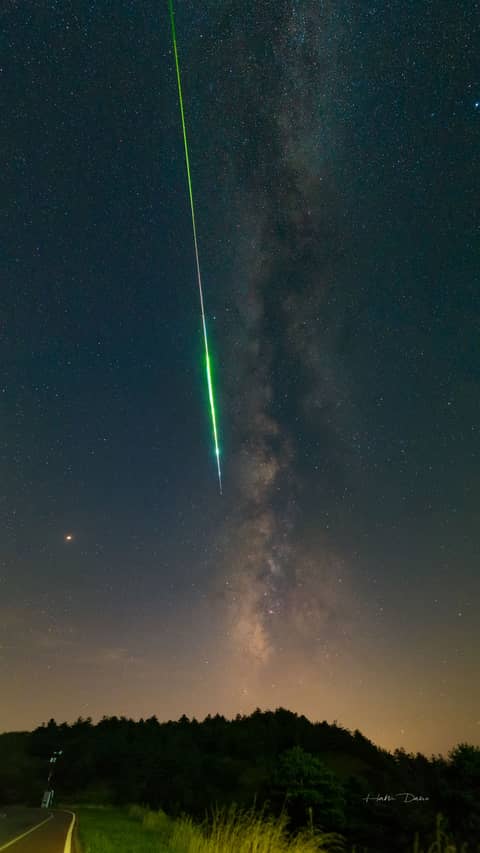 A Perseid Fireball and the Milky Way