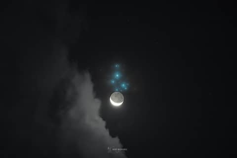 Moon Visits Sister Stars
