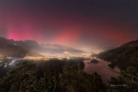 A New Year's Aurora and SAR Arc