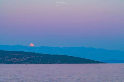 Buck Moon and Belt of Venus