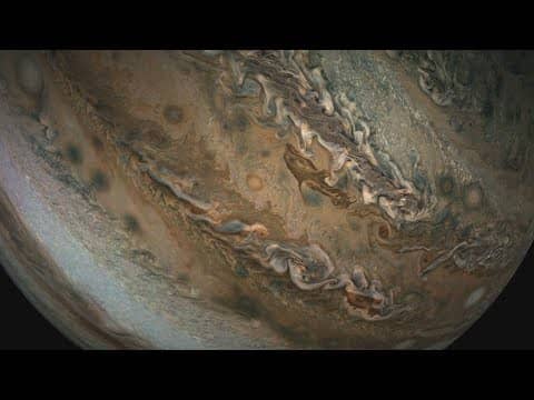 Perijove 16: Passing Jupiter