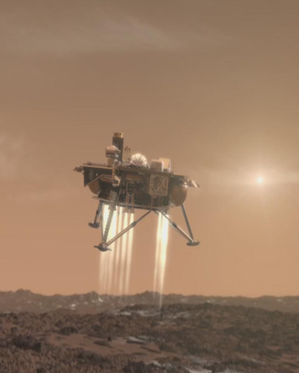 Phoenix Lander Arrives at Mars