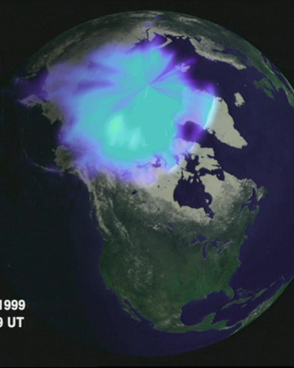 Unusual Aurora During Solar Wind Dropout