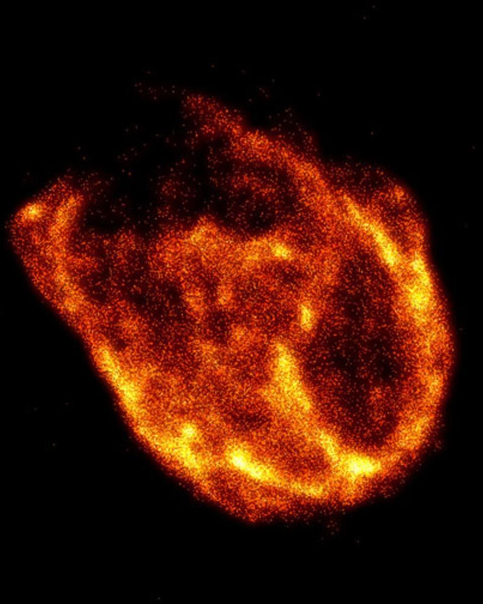 Supernova Remnant N132D in X-Rays