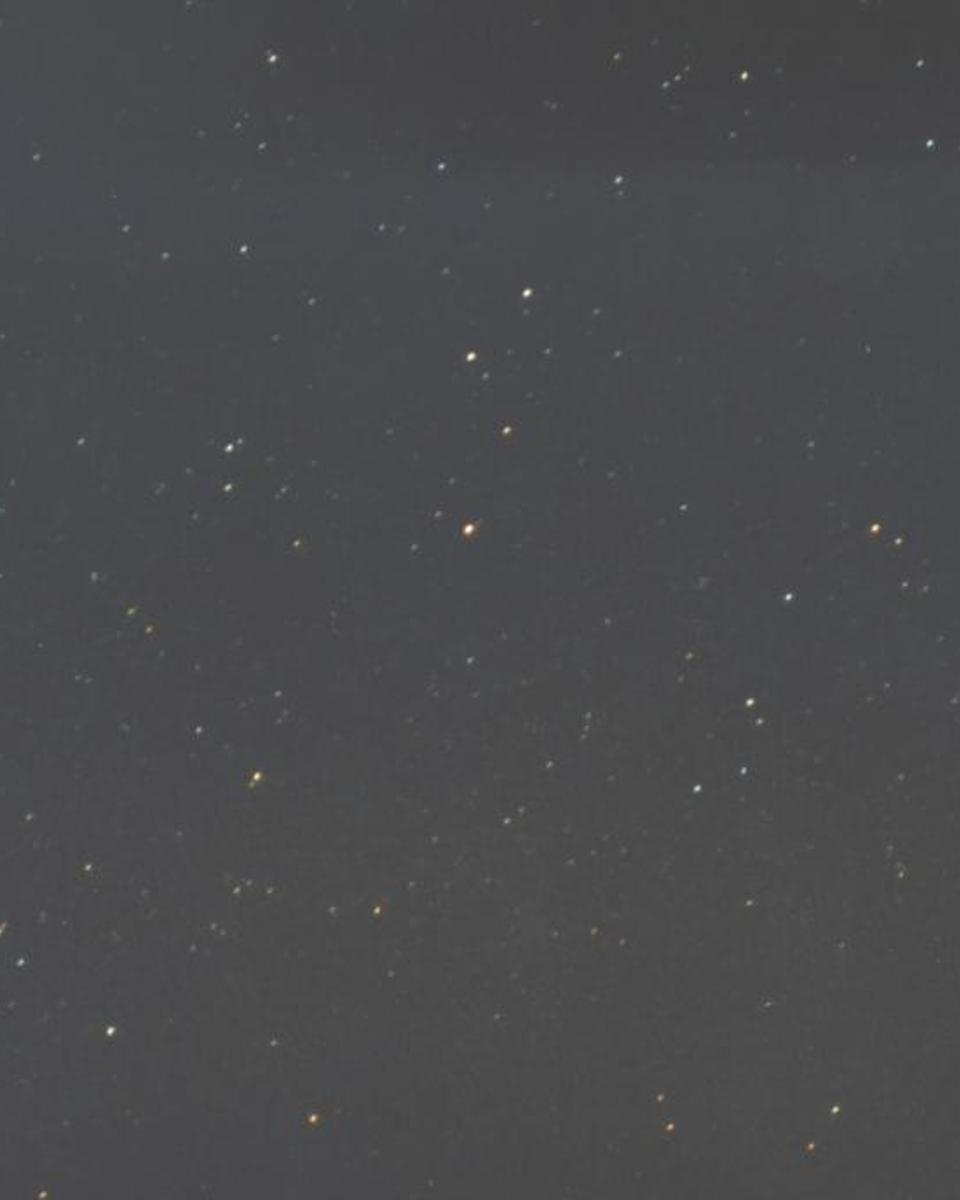 Nearby Star Episilon Eridani Has a Planet