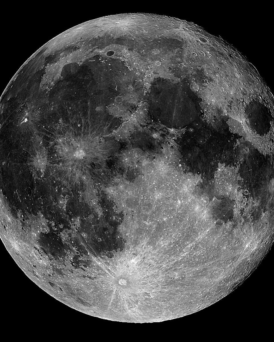 A Skygazer's Full Moon