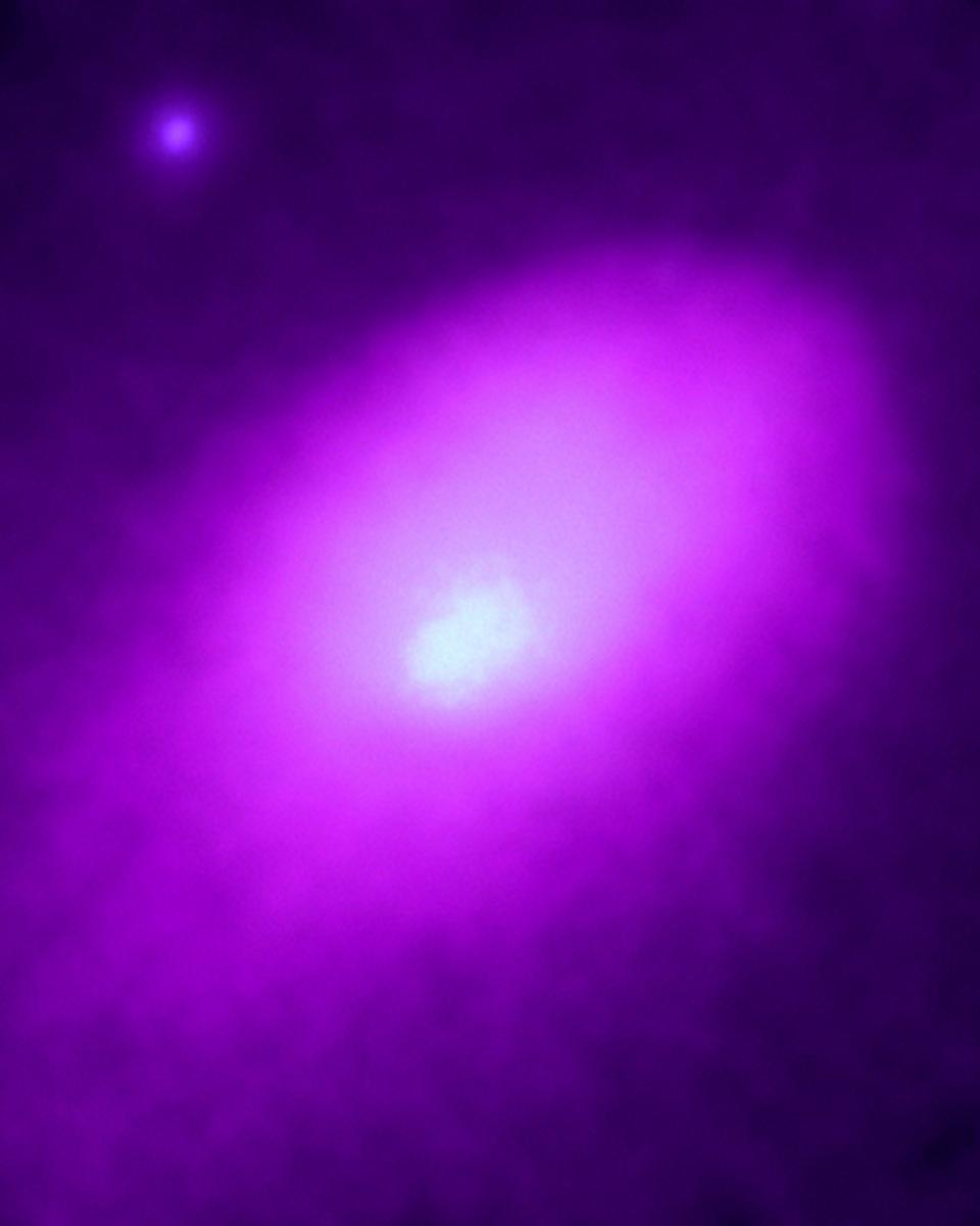 Abell 2142: Clash of the Galaxy Clusters