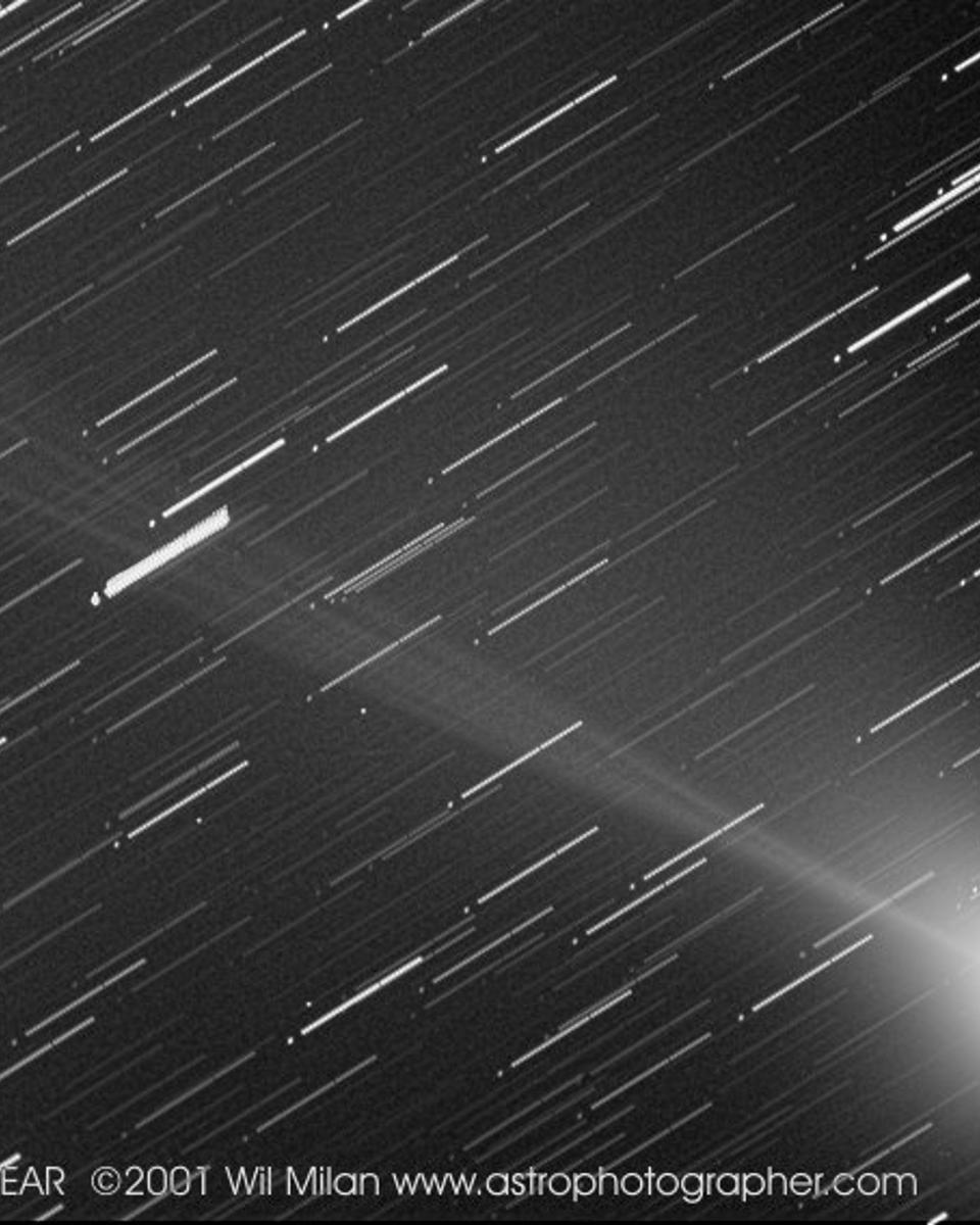 C/2001 A2 (LINEAR): Comet !