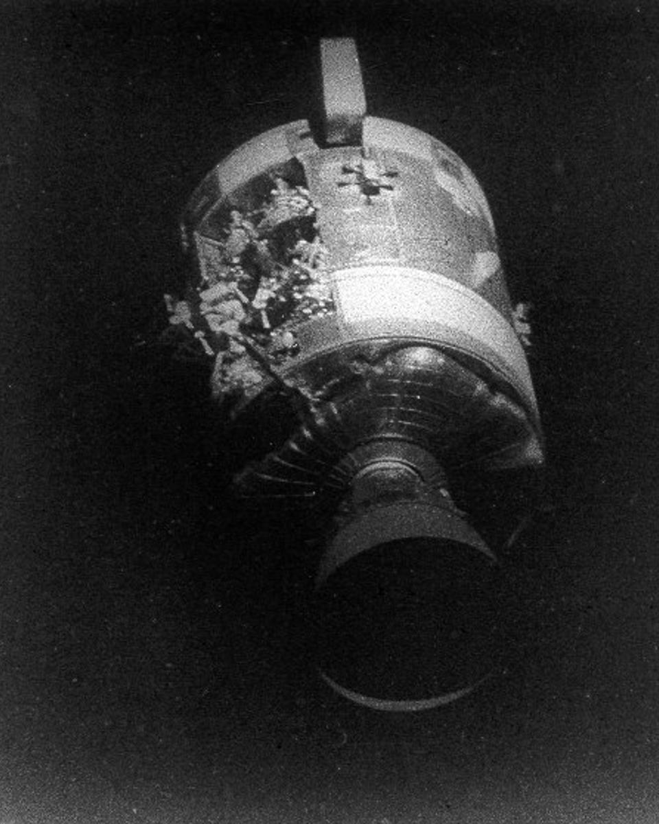 Damage to Apollo 13