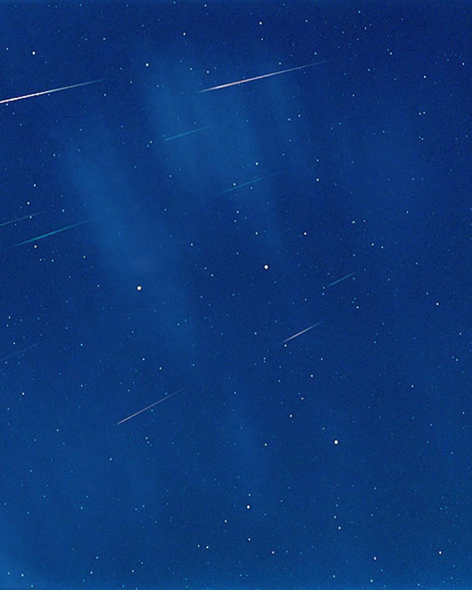 Meteors Between Stars and Clouds