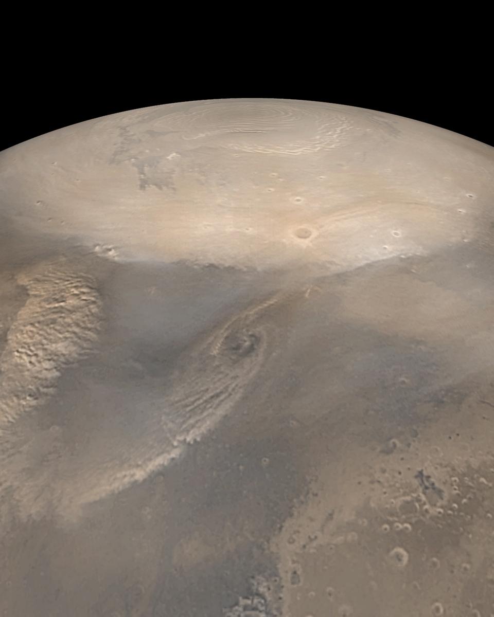 Spring Dust Storms at the North Pole of Mars