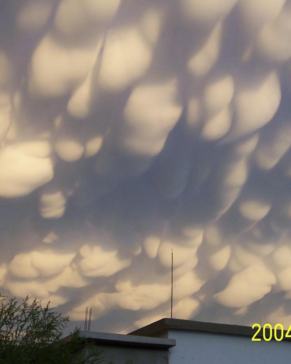 Mammatus Clouds Over Mexico