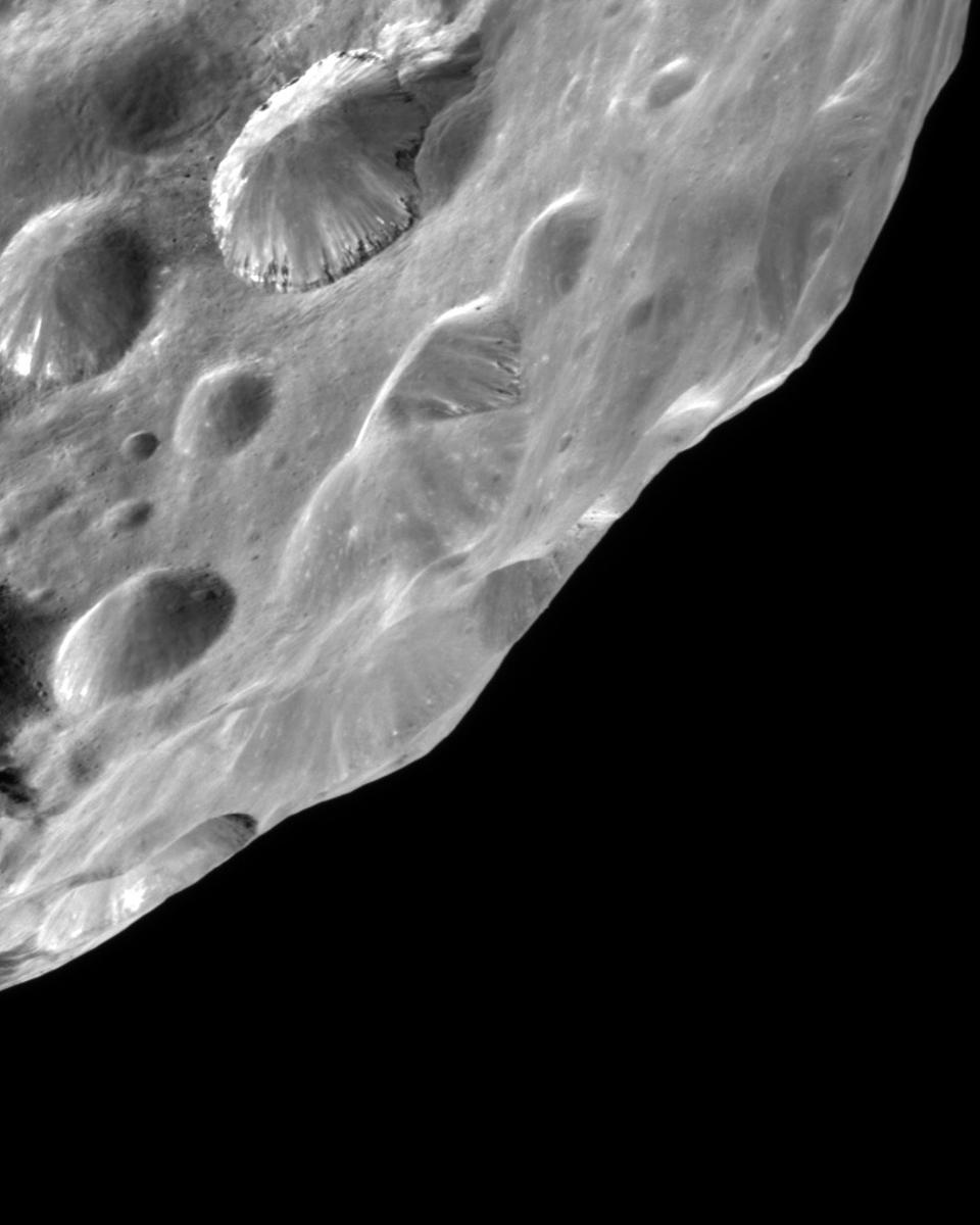 Unusual Layers on Saturn's Moon Phoebe