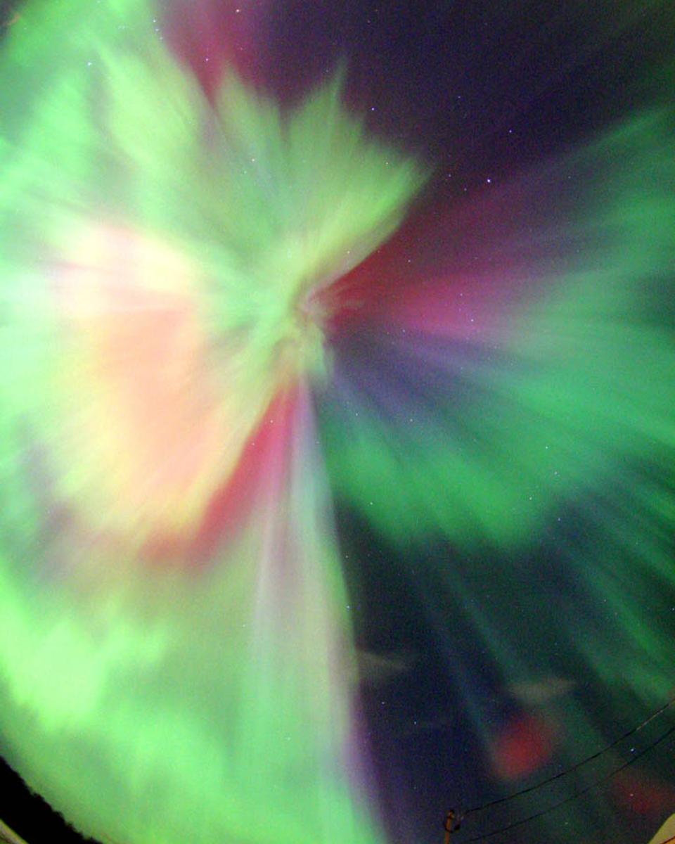 A Full Sky Multicolored Auroral Corona