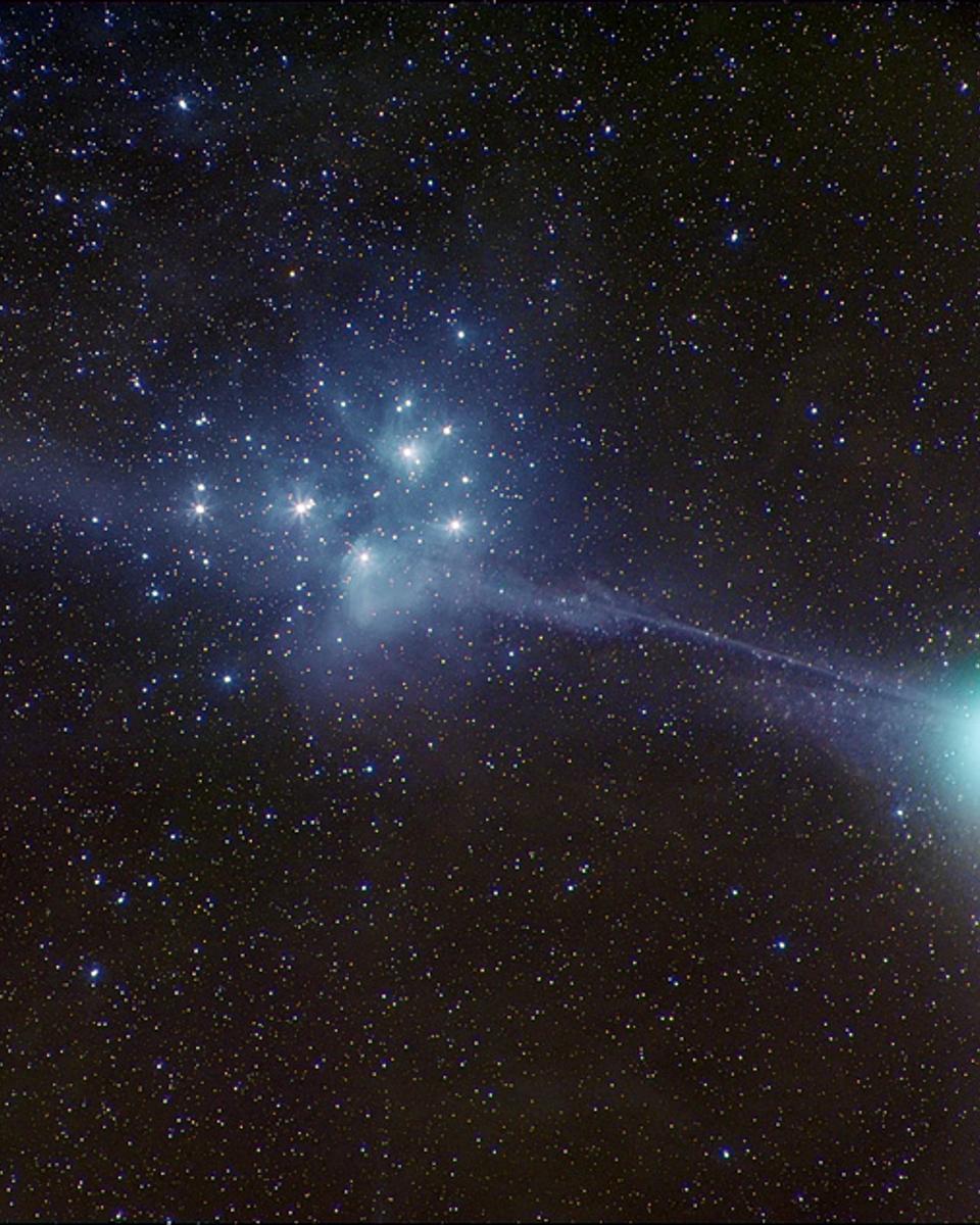 Machholz Meets the Pleiades