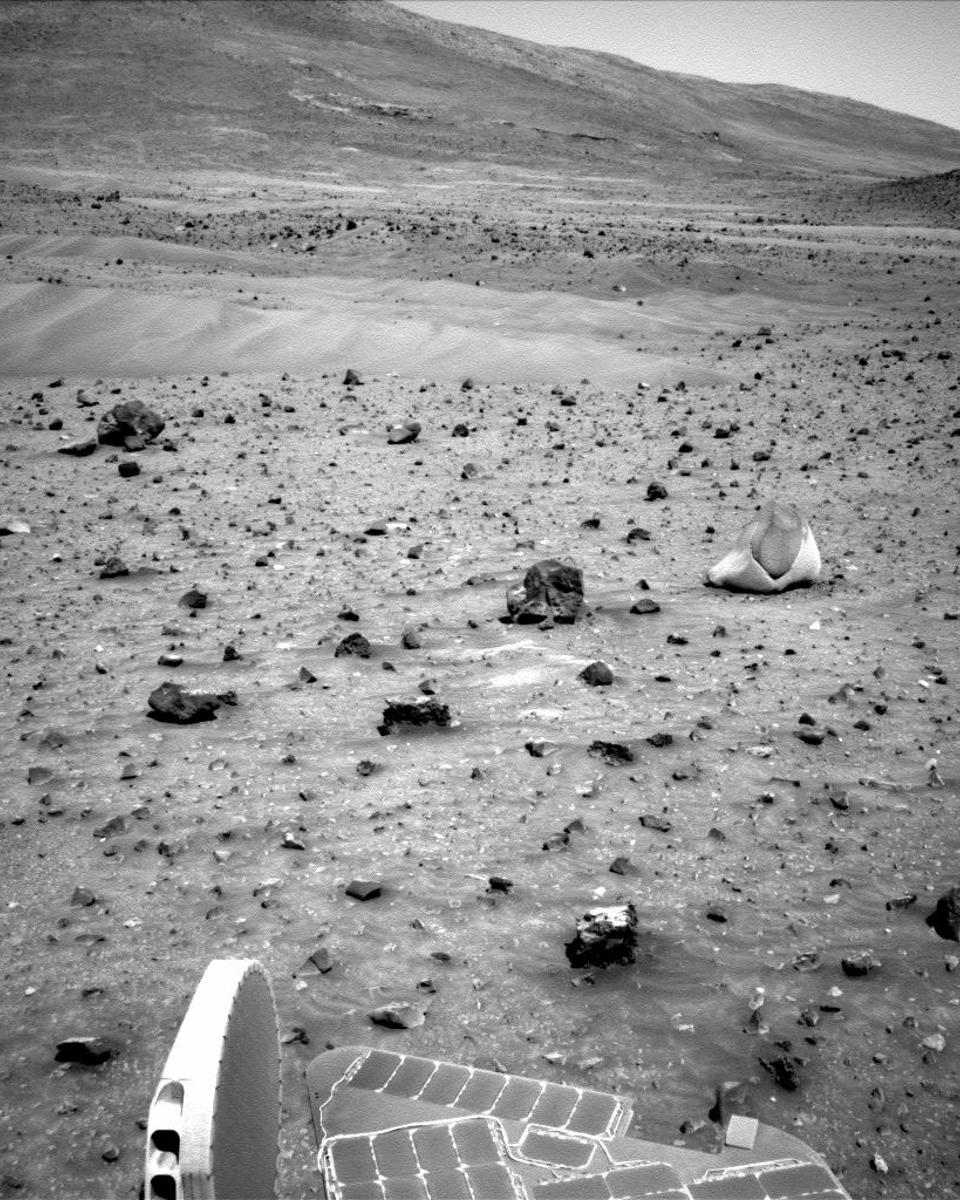 An Unusual Two-Toned Rock on Mars