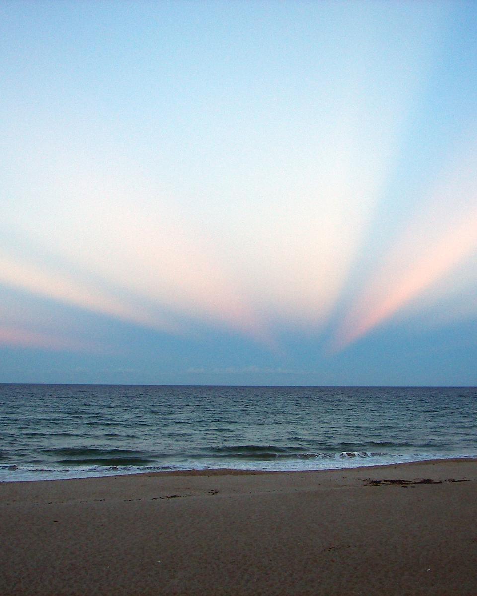 Anticrepuscular Rays Over Florida