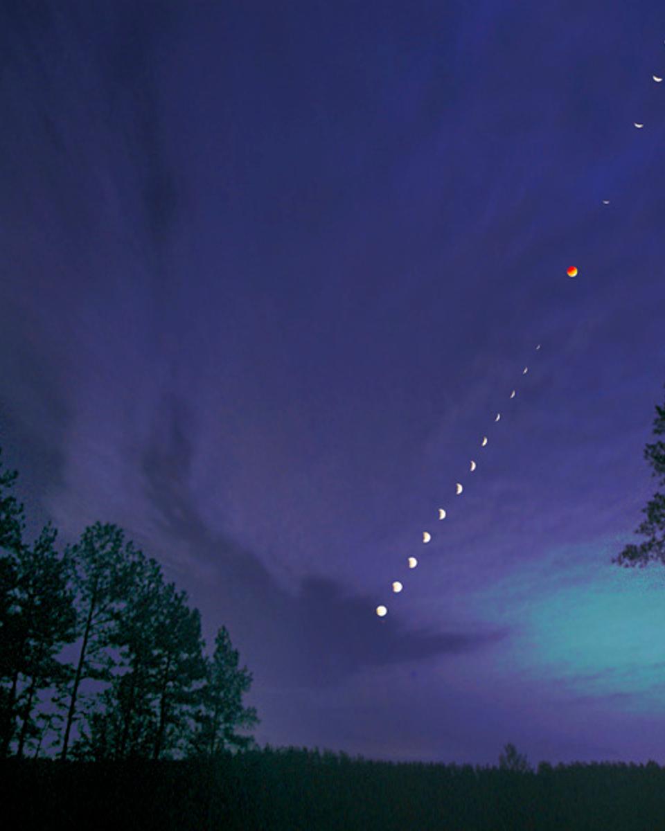 A Total Lunar Eclipse Over North Carolina
