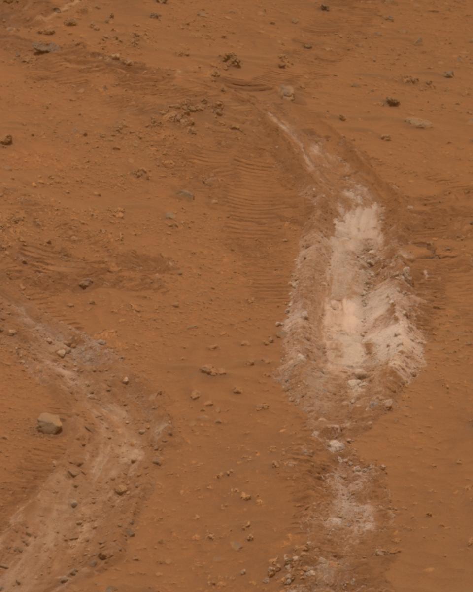 Unusual Silica Rich Soil Discovered on Mars