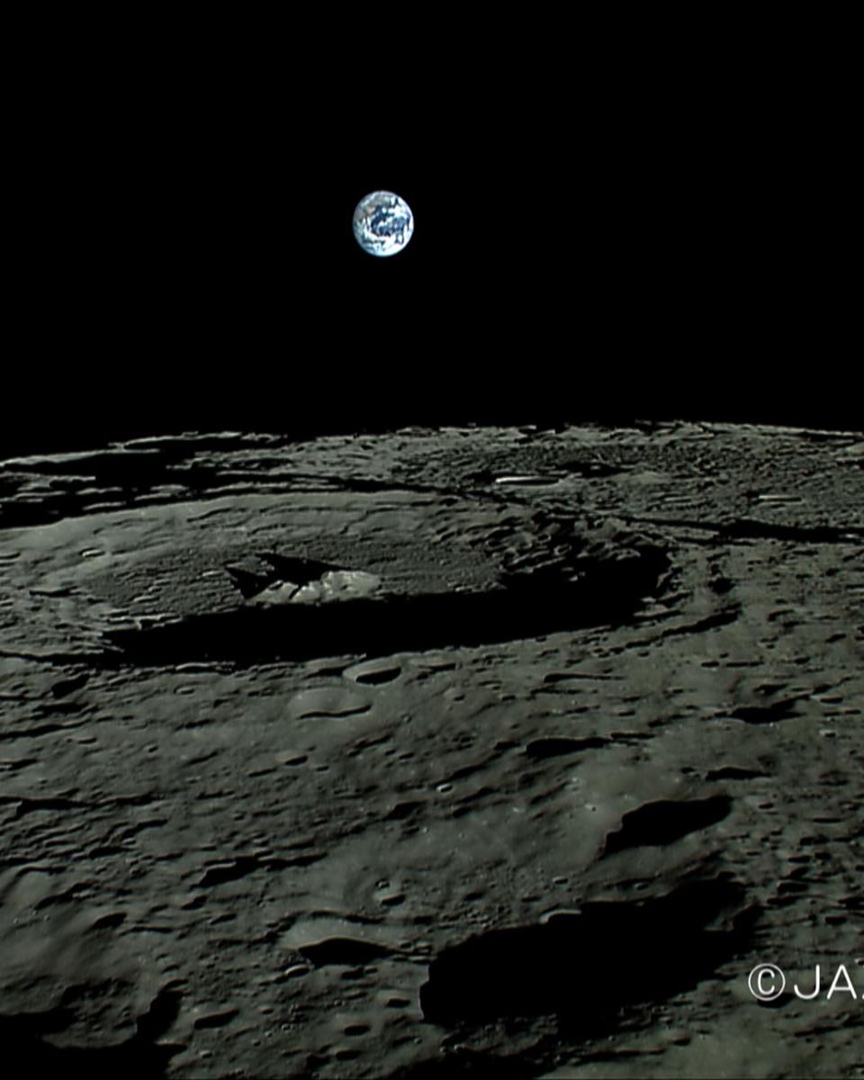 Earthrise from Moon-Orbiting Kaguya